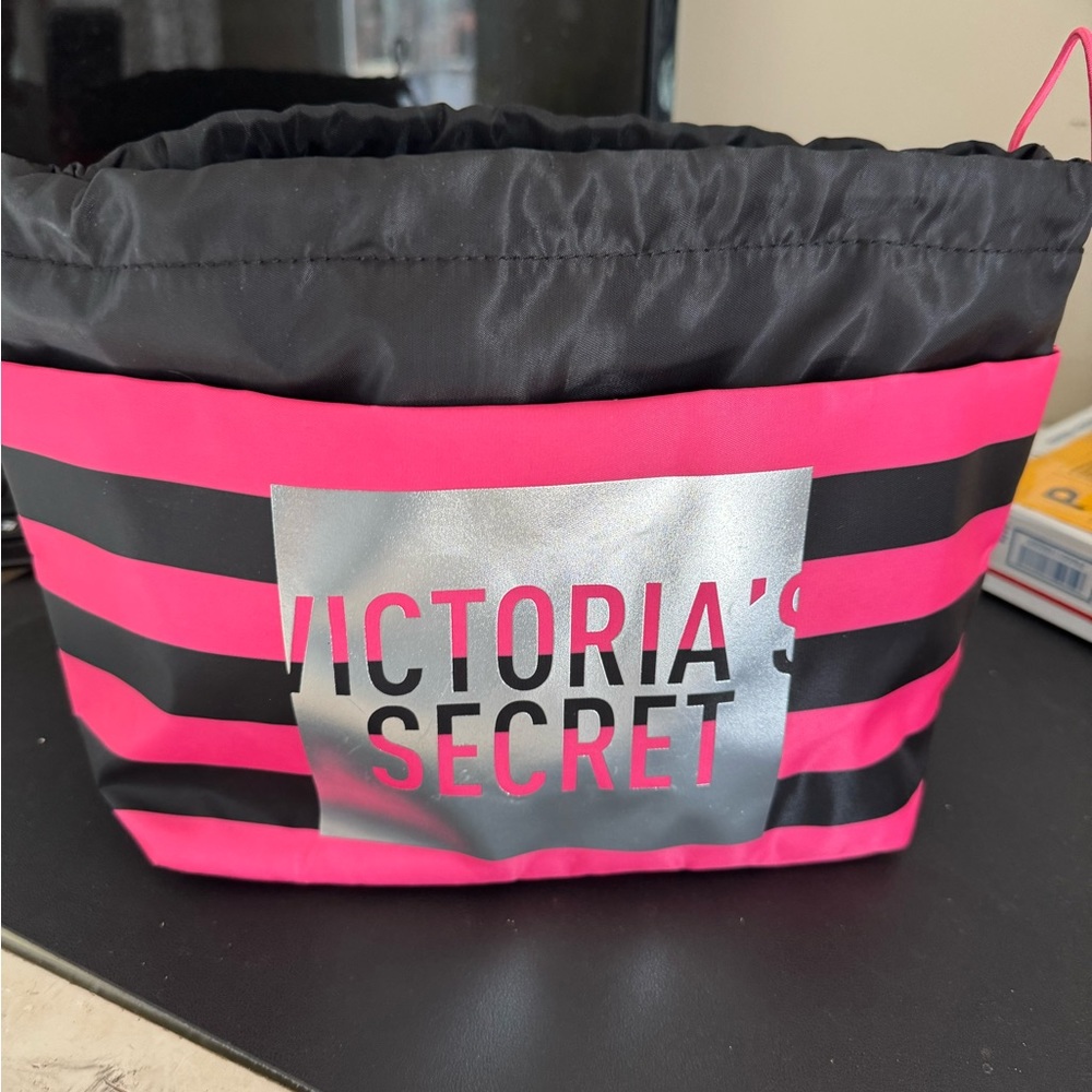 new Victoria’s Secret All purpose bag